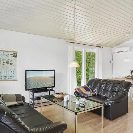 Gerulf - 800m From The Sea In Ne Jutland By Interhome *